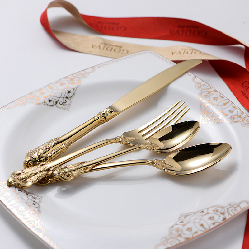 Goudkleurig reliëf, retro vint - Vintage Collectible Spoons recensie en prijs
